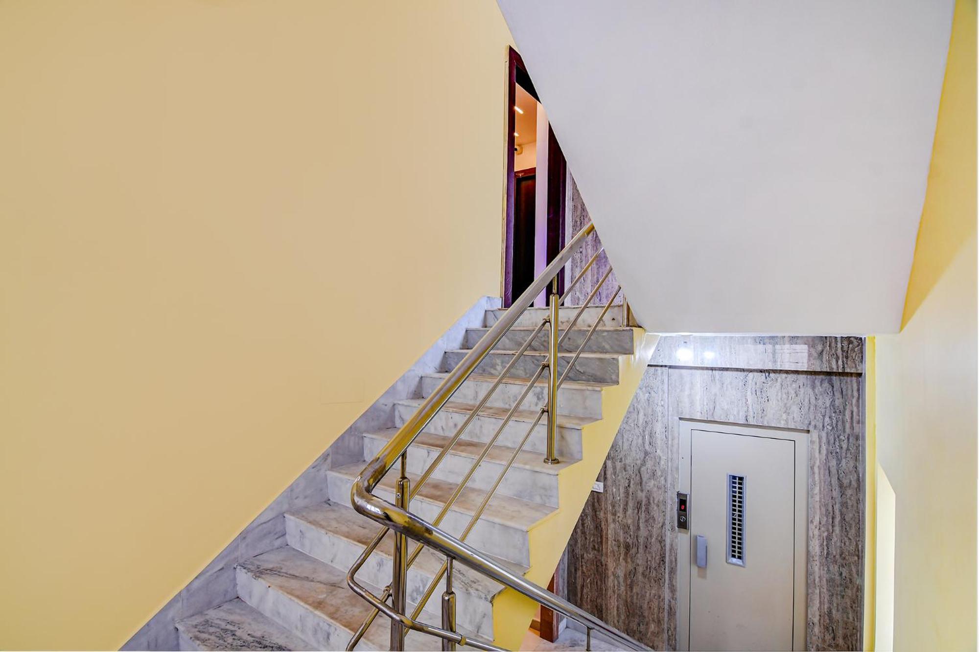 Fabhotel Heritage Ruby 3*